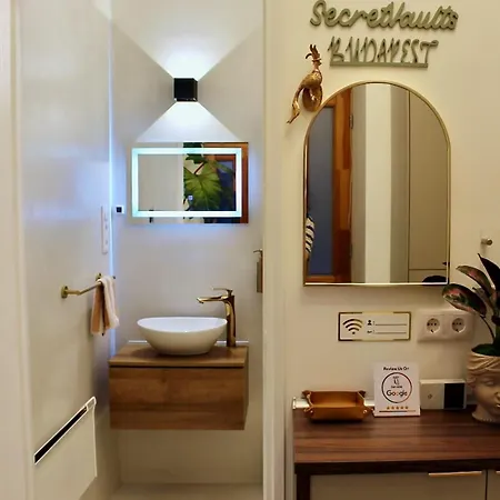 Secret Vaults Apartment