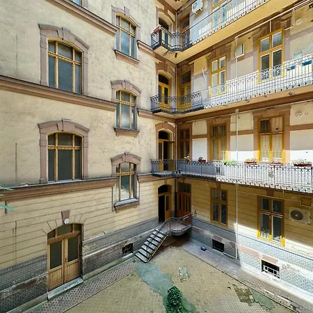 Apartment Secret Vaults Budapest