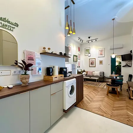 Secret Vaults Apartment *