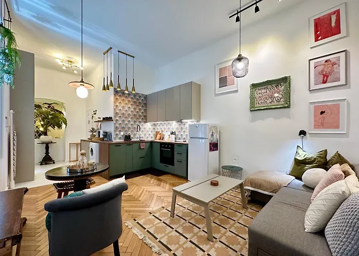 Secret Vaults Apartment *